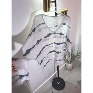 Nati sweater dolman long sleeve beach coastal style cotton tiedye vneck blue EUC